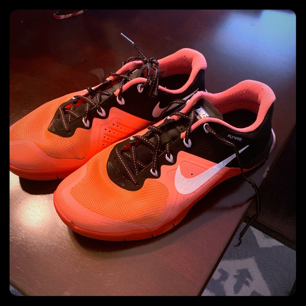 Nike fly wire cross-trainers size 9